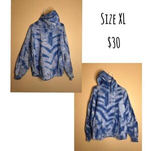 Blue Tie-Dye Hoodie XL